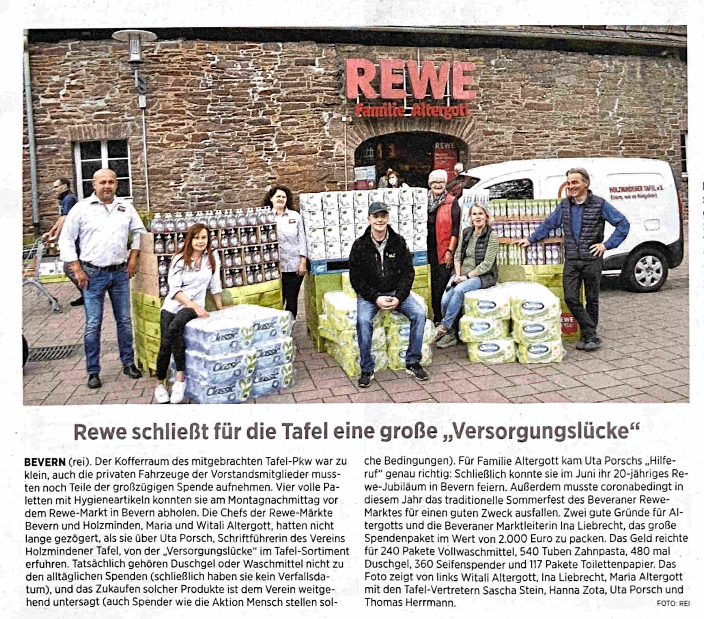 REWE Bevern 20tes Jubilaeum Spendenübergabe